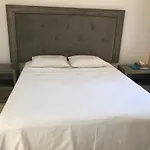 Casa Limpia Bonita Dos Plantas Para 5 Habitantes En Cancun