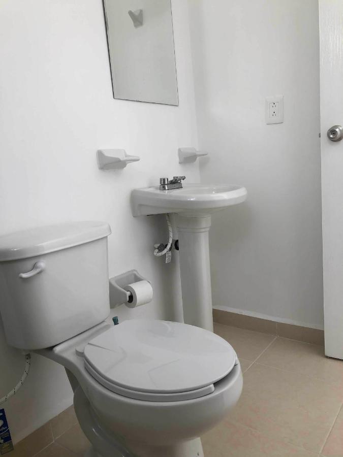 Casa Limpia Bonita Dos Plantas 5 Habitantes En Homestay Cancun